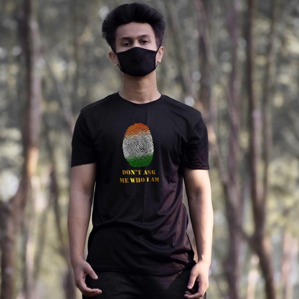 Thumb tee man 1